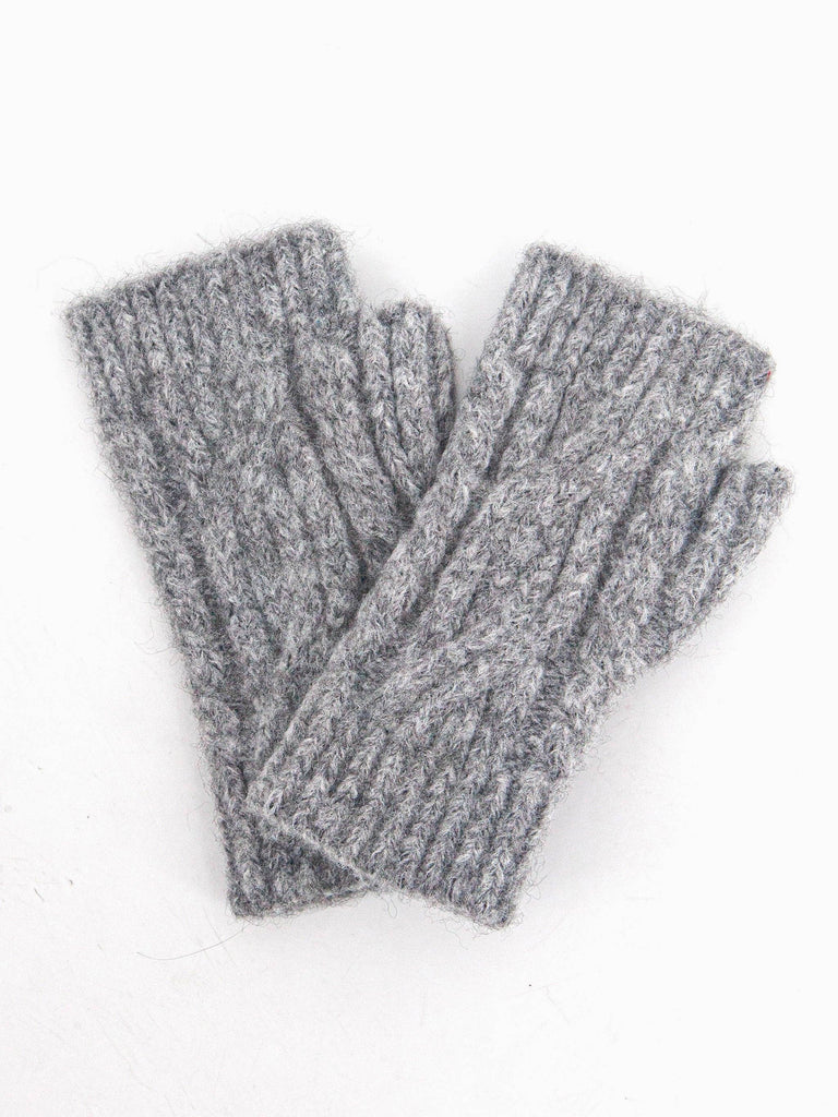 Sarta Accessories - Sydney Wrist Warmers - Dark Grey, Cable Knit One-size