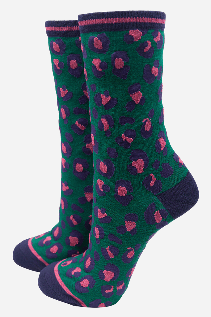 Sock Talk - Women's Bamboo Socks Leopard Print Ankle Socks Green Pink UK 3-7 | EU 36-40 | US 5-9